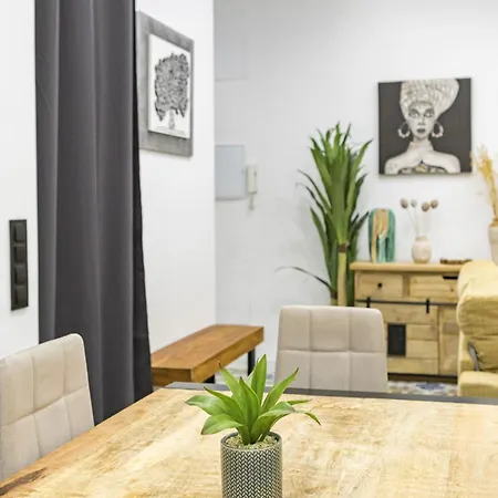 Constitucion Square 1 By Nomadia Homes Malaga