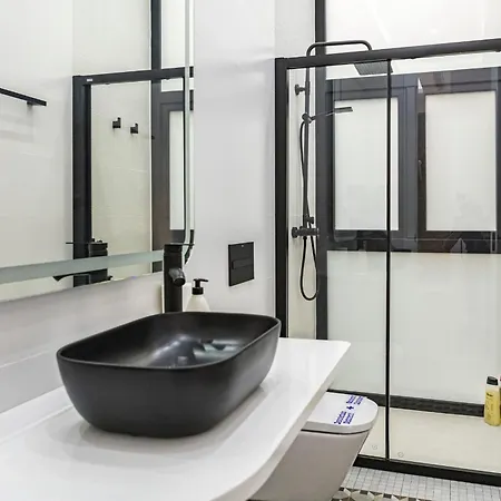 Apartment Constitucion Square 1 By Nomadia Homes *
